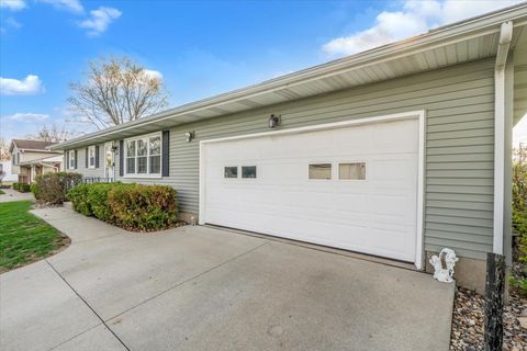 Tiny photo for 514 12th Avenue, Hampton, IL 61256 (MLS # 12618656)