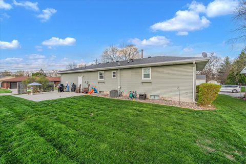 Tiny photo for 514 12th Avenue, Hampton, IL 61256 (MLS # 12618656)