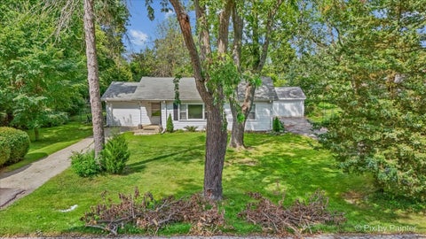 Tiny photo for 812 Hitchcock Avenue, Lisle, IL 60532 (MLS # 12745056)