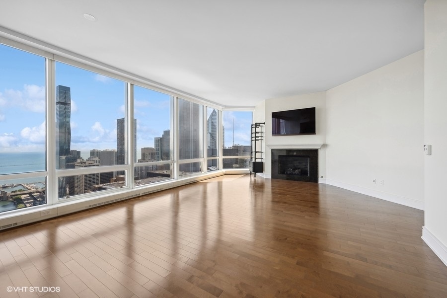 401 N Wabash Avenue 43J