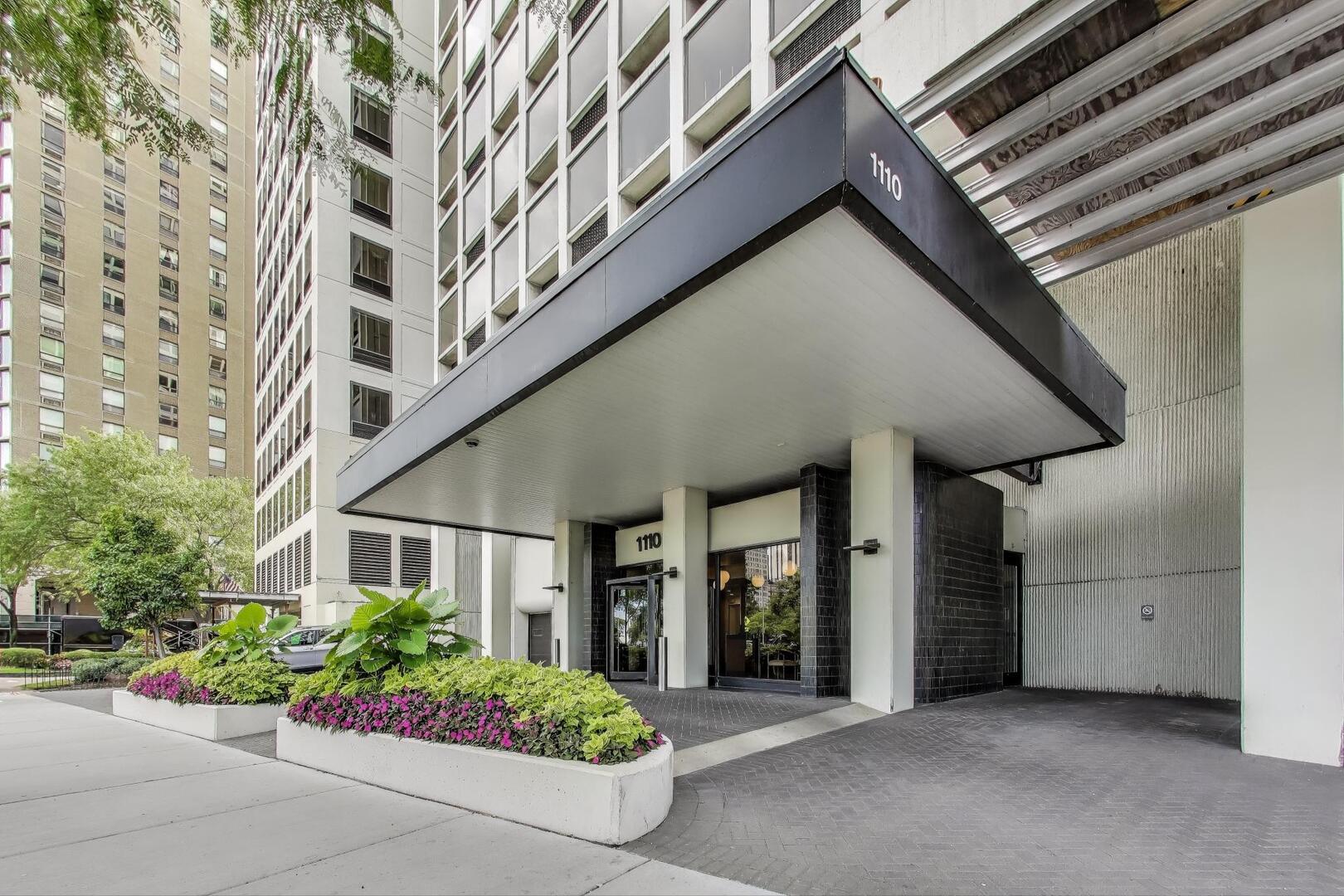 1110 N Lake Shore Drive 20S