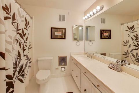 Tiny photo for 1110 N Lake Shore Drive #20S, Chicago, IL 60611 (MLS # 12500013)