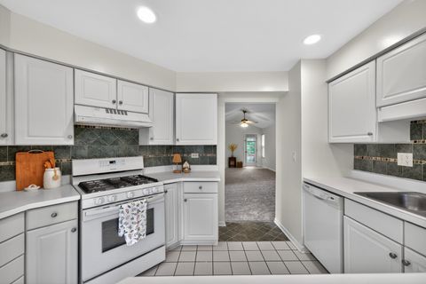 Tiny photo for 105 Ione Drive #B, South Elgin, IL 60177 (MLS # 12673131)