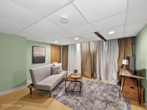 Tiny photo for 4214 Prairie Avenue, Brookfield, IL 60513 (MLS # 12542865)