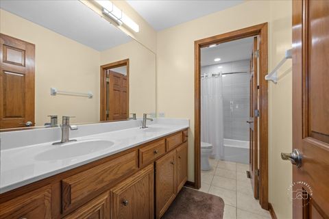 Tiny photo for 1404 Chelsea Lane, Naperville, IL 60565 (MLS # 12499806)