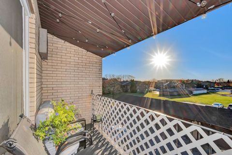 Tiny photo for 9865 Cordoba Court #3A, Orland Park, IL 60462 (MLS # 12589012)