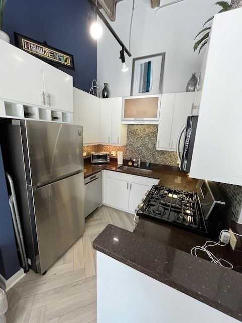 Tiny photo for 3150 N Sheffield Avenue #612, Chicago, IL 60657 (MLS # 12472318)