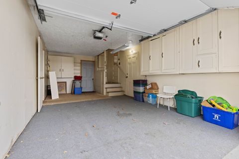 Tiny photo for 6212 Auburn Street, Rockford, IL 61101 (MLS # 12539023)