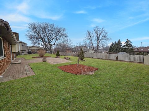 Tiny photo for 8842 Briarwood Lane, Orland Park, IL 60462 (MLS # 12590062)
