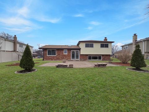 Tiny photo for 8842 Briarwood Lane, Orland Park, IL 60462 (MLS # 12590062)