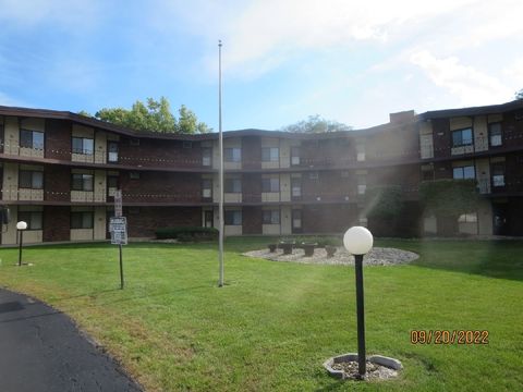 2303 Holiday Terrace 47 Lansing IL 60438