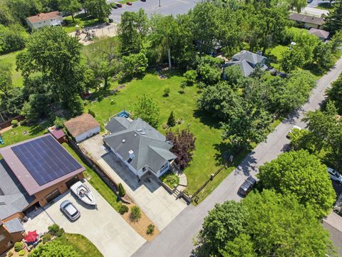 Tiny photo for 5505 Fairhaven Court, Downers Grove, IL 60515 (MLS # 12657069)