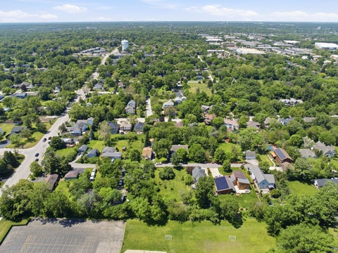 Tiny photo for 5505 Fairhaven Court, Downers Grove, IL 60515 (MLS # 12657069)