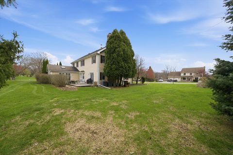 Tiny photo for 24 Burning Bush Trail, Crystal Lake, IL 60012 (MLS # 12544926)