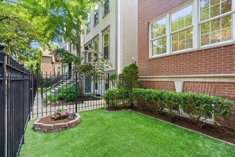 Tiny photo for 2911 N RACINE Avenue, Chicago, IL 60657 (MLS # 12672272)