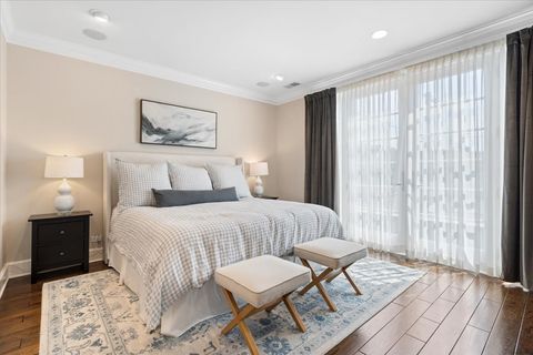 Tiny photo for 2911 N RACINE Avenue, Chicago, IL 60657 (MLS # 12672272)