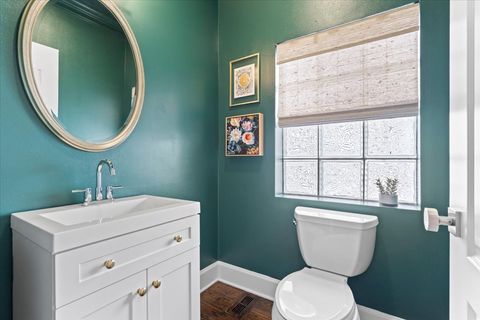 Tiny photo for 2911 N RACINE Avenue, Chicago, IL 60657 (MLS # 12672272)