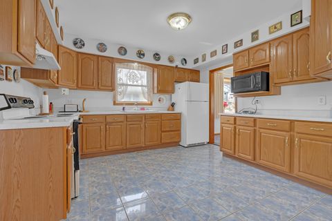 Tiny photo for 2 Davison Street, Joliet, IL 60433 (MLS # 12617473)