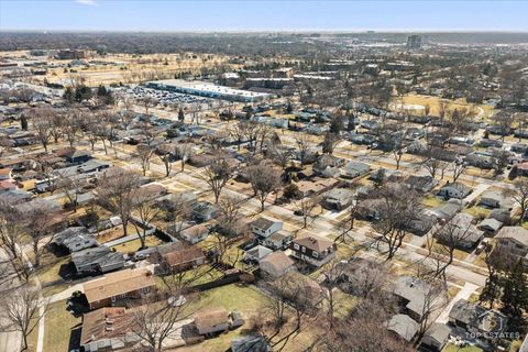 Tiny photo for 2302 Fulle Street, Rolling Meadows, IL 60008 (MLS # 12537919)