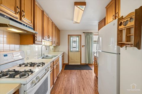 Tiny photo for 2302 Fulle Street, Rolling Meadows, IL 60008 (MLS # 12537919)