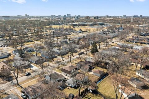 Tiny photo for 2302 Fulle Street, Rolling Meadows, IL 60008 (MLS # 12537919)