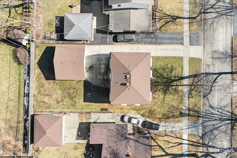 Tiny photo for 2302 Fulle Street, Rolling Meadows, IL 60008 (MLS # 12537919)