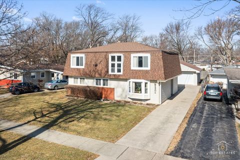Tiny photo for 2302 Fulle Street, Rolling Meadows, IL 60008 (MLS # 12537919)