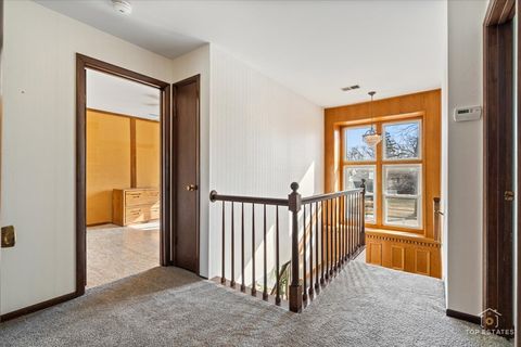 Tiny photo for 2302 Fulle Street, Rolling Meadows, IL 60008 (MLS # 12537919)