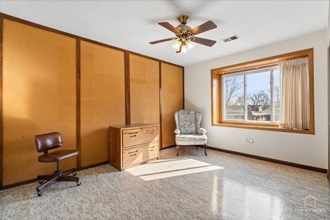 Tiny photo for 2302 Fulle Street, Rolling Meadows, IL 60008 (MLS # 12537919)