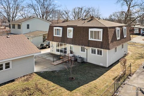 Tiny photo for 2302 Fulle Street, Rolling Meadows, IL 60008 (MLS # 12537919)