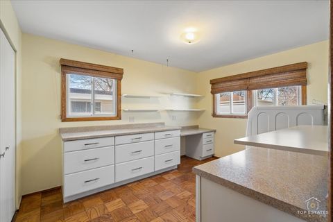 Tiny photo for 2302 Fulle Street, Rolling Meadows, IL 60008 (MLS # 12537919)