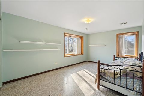 Tiny photo for 2302 Fulle Street, Rolling Meadows, IL 60008 (MLS # 12537919)