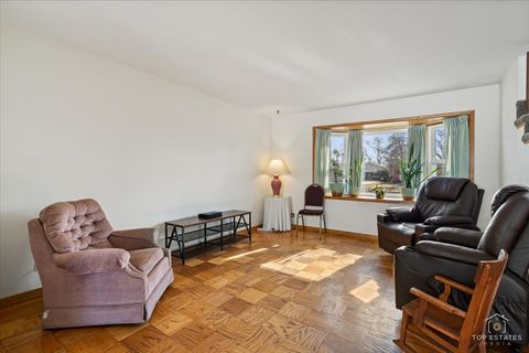 Tiny photo for 2302 Fulle Street, Rolling Meadows, IL 60008 (MLS # 12537919)