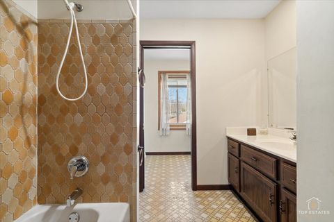 Tiny photo for 2302 Fulle Street, Rolling Meadows, IL 60008 (MLS # 12537919)