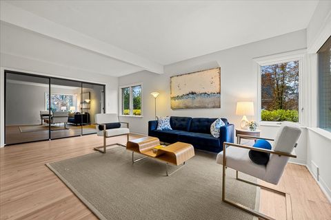 Tiny photo for 1553 Hawthorne Lane, Glenview, IL 60025 (MLS # 12515944)