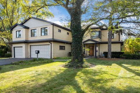 1553 Hawthorne Lane Glenview IL 60025