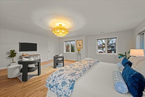 Tiny photo for 1553 Hawthorne Lane, Glenview, IL 60025 (MLS # 12515944)