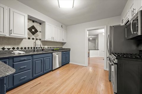 Tiny photo for 1553 Hawthorne Lane, Glenview, IL 60025 (MLS # 12515944)