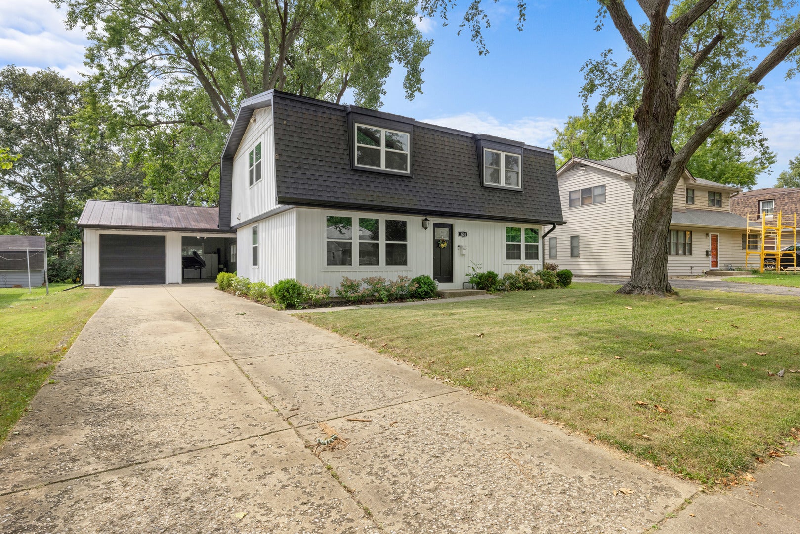 3703 Bluebird Lane