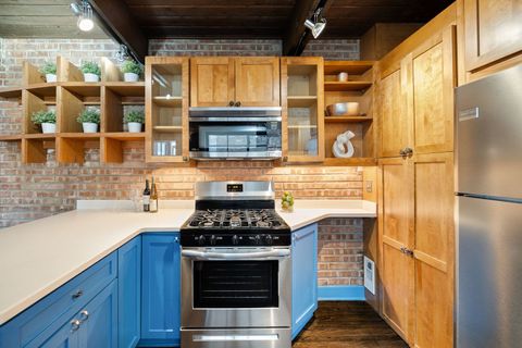 Tiny photo for 2735 N Mildred Avenue #2, Chicago, IL 60614 (MLS # 12674597)