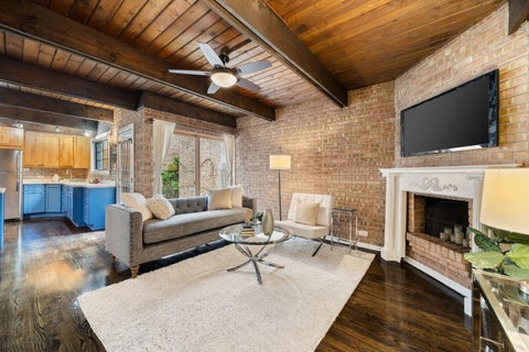 Tiny photo for 2735 N Mildred Avenue #2, Chicago, IL 60614 (MLS # 12674597)