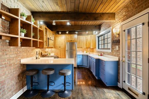 Tiny photo for 2735 N Mildred Avenue #2, Chicago, IL 60614 (MLS # 12674597)