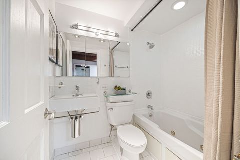 Tiny photo for 2735 N Mildred Avenue #2, Chicago, IL 60614 (MLS # 12674597)
