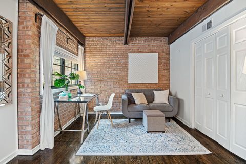 Tiny photo for 2735 N Mildred Avenue #2, Chicago, IL 60614 (MLS # 12674597)