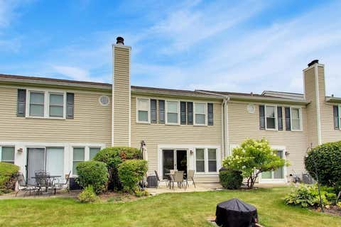 Tiny photo for 1711 Vermont Drive, Elk Grove Village, IL 60007 (MLS # 12727860)