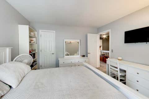 Tiny photo for 1711 Vermont Drive, Elk Grove Village, IL 60007 (MLS # 12727860)