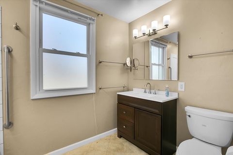 Tiny photo for 426 Thunderbird Trail, Carol Stream, IL 60188 (MLS # 12526304)