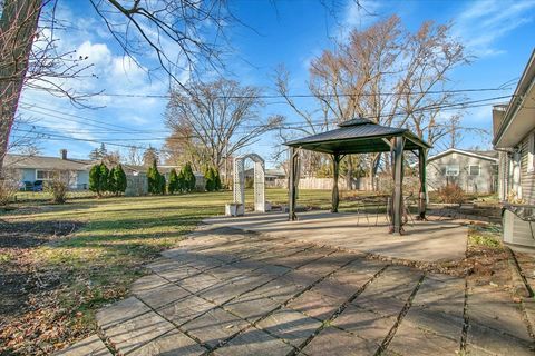 Tiny photo for 426 Thunderbird Trail, Carol Stream, IL 60188 (MLS # 12526304)