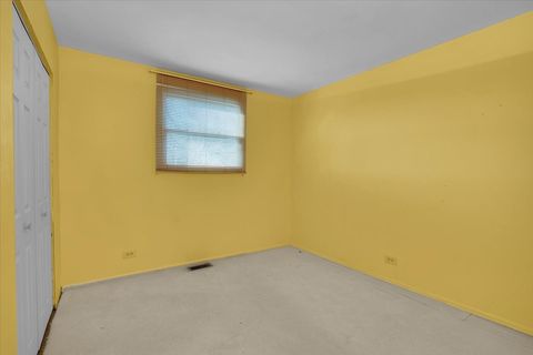 Tiny photo for 426 Thunderbird Trail, Carol Stream, IL 60188 (MLS # 12526304)