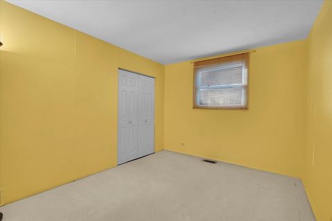 Tiny photo for 426 Thunderbird Trail, Carol Stream, IL 60188 (MLS # 12526304)